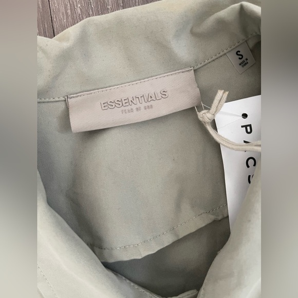 Fear of God Essentials 1977 Coaches Jacket Sea Foam - Picture 3 of 9